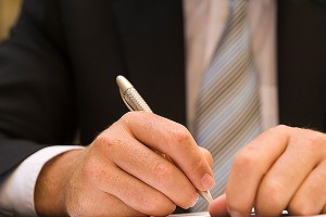 Срок работы чиновников ограничат 10 годами Срок работы чиновников ограничат 10 годами