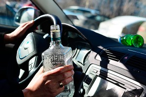 Протаранивший остановку в Москве был пьян Протаранивший остановку в Москве был пьян