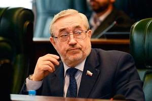 Депутату Попову выстрелил в спину из ружья Депутату Попову выстрелил в спину из ружья