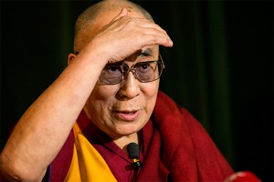 Новой Далай-Ламой может стать лишь красотка Новой Далай-Ламой может стать лишь красотка