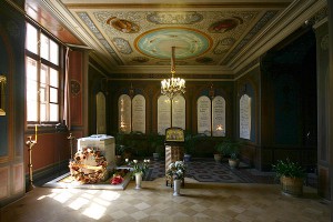 Останки Николая II отправили на экспертизу Останки Николая II отправили на экспертизу