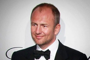 Рабочие желают Мельниченко подавиться яхтой Рабочие желают Мельниченко подавиться яхтой