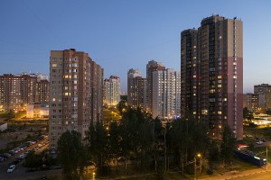 В Москве мужчина сбросил девушку с высотки В Москве мужчина сбросил девушку с высотки