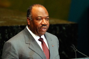 Президент Габона издевался над женой Президент Габона издевался над женой