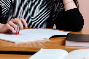 За платные уроки учителей накажет прокуратура За платные уроки учителей накажет прокуратура