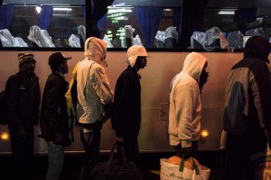 30 мигрантов спрятались в холодильнике 30 мигрантов спрятались в холодильнике