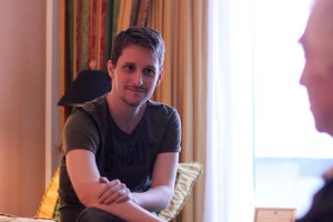 Сноудена завалили письмами в Twitter Сноудена завалили письмами в Twitter