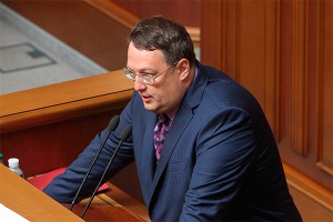 Украина предложила помощь террористам "ИГ" Украина предложила помощь террористам "ИГ"