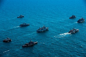 НАТО накаляет обстановку у границ России НАТО накаляет обстановку у границ России