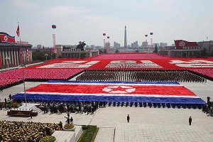 КНДР показала баллистические ракеты КНДР показала баллистические ракеты