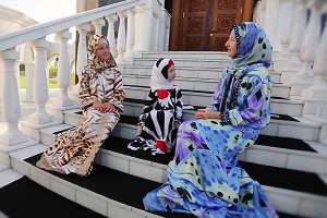 Дочки Кадырова снялись в клипе Дочки Кадырова снялись в клипе