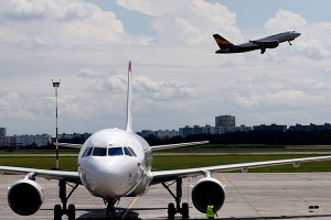 Самолеты в Ростове атаковали лазером Самолеты в Ростове атаковали лазером