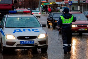 Эпилептик на Mercedes протаранил 10 машин Эпилептик на Mercedes протаранил 10 машин