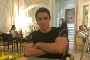 Депутаты взялись за "бриллиантового мальчика" Депутаты взялись за "бриллиантового мальчика"