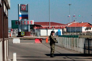 Толкнувшая беженца журналистка рвется в Россию Толкнувшая беженца журналистка рвется в Россию