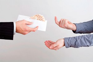 Россияне заметили борьбу с коррупцией Россияне заметили борьбу с коррупцией