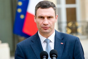 Виталий Кличко сидит без зарплаты Виталий Кличко сидит без зарплаты