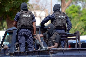 В отеле Radisson захватили заложников В отеле Radisson захватили заложников