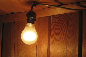 Крымчан просят экономить электроэнергию Крымчан просят экономить электроэнергию