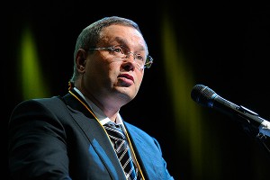 Экс-сенатору изменили меру пресечения Экс-сенатору изменили меру пресечения