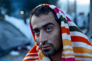 Полуголые мигранты зашили себе рты Полуголые мигранты зашили себе рты