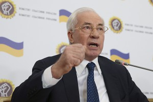 Азаров разнес Турчинова за слова о Су-24 Азаров разнес Турчинова за слова о Су-24