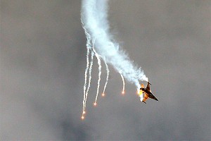 Турция отказалась от полетов над Сирией Турция отказалась от полетов над Сирией