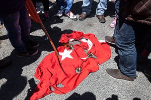 Турецкие бизнесмены "бьют в набат тревоги" Турецкие бизнесмены "бьют в набат тревоги"