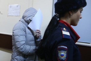 Мать Карауловой мешала ей давать показания Мать Карауловой мешала ей давать показания