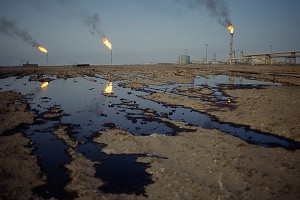 Семья Эрдогана закупает нефть у "ИГ" Семья Эрдогана закупает нефть у "ИГ"