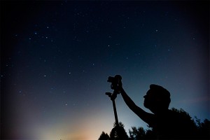 К Земле несется поток метеоров Геминиды К Земле несется поток метеоров Геминиды