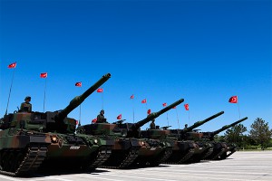 Турция вторглась в Сирию для защиты нефти "ИГ" Турция вторглась в Сирию для защиты нефти "ИГ"