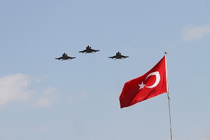 Анкара перестала бомбить "ИГ" после сбитого Су-24 Анкара перестала бомбить "ИГ" после сбитого Су-24