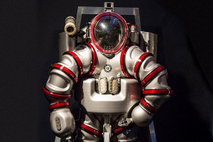 В Канаде создали скафандр за $1 млн В Канаде создали скафандр за $1 млн