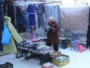 Городские власти и УВД объединились в борьбе с несанкционированной торговлей Лоточники