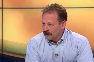 Депутат объяснил интимный массаж Яценюку Депутат объяснил интимный массаж Яценюку