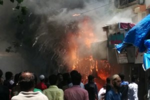 В сирийском Хомсе прогремело два взрыва В сирийском Хомсе прогремело два взрыва