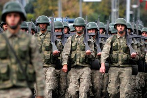 Турция направила подкрепление в Ирак Турция направила подкрепление в Ирак