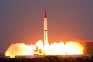 Йемен ударил по саудитам ракетами Йемен ударил по саудитам ракетами