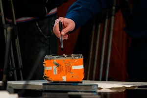 Черный ящик Су-24 нельзя расшифровать Черный ящик Су-24 нельзя расшифровать