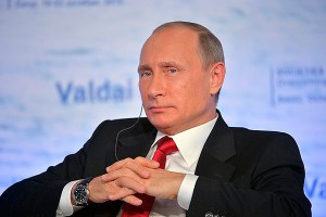 Владимир Путин держит рейтинг Владимир Путин держит рейтинг
