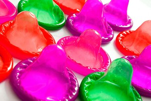 Автомат с презервативами убил грабителя Автомат с презервативами убил грабителя