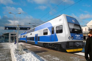 Скоростной поезд "замерз" на пути в Киев Скоростной поезд "замерз" на пути в Киев