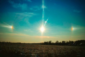 В небе над Петербургом появилось три солнца В небе над Петербургом появилось три солнца