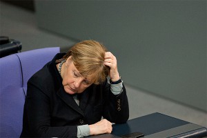 Меркель поставили ультиматум из-за беженцев Меркель поставили ультиматум из-за беженцев