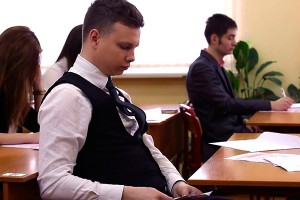 Каждый десятый выпускник списал ЕГЭ Каждый десятый выпускник списал ЕГЭ