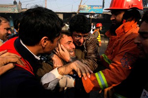 Террористы взорвали студентов в Пакистане Террористы взорвали студентов в Пакистане