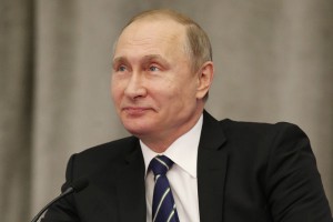 Путин пошутил о бедных чиновниках Путин пошутил о бедных чиновниках