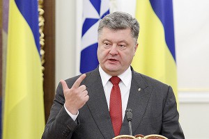Порошенко пообещал драться за землю Порошенко пообещал драться за землю