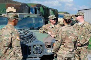 Наземную операцию США в Сирии назвали пиаром Наземную операцию США в Сирии назвали пиаром